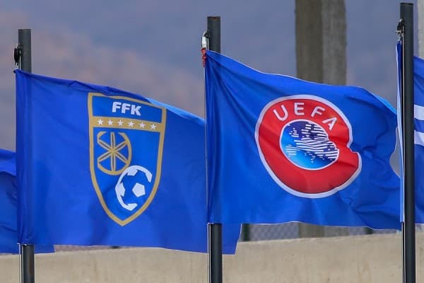 ​UEFA dënon Serbinë për thirrjet raciste ndaj Kosovës