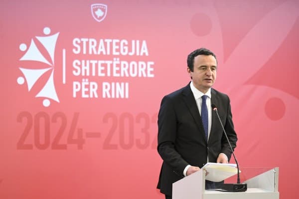 Kryeministri Kurti: Strategjia shtetërore për rini do të jetë reformë