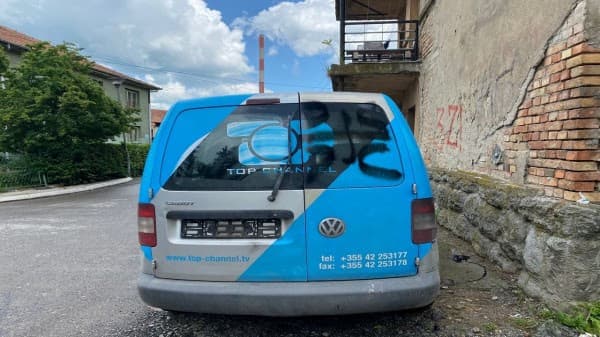 ​Vandalizohet vetura e Top Channel dhe RTV Dukagjinit në veri