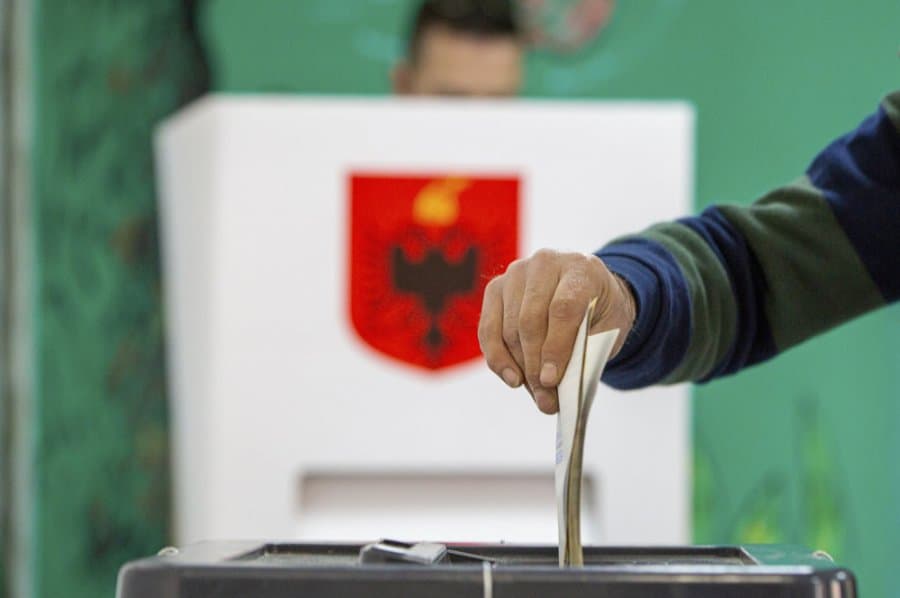 Sot heshtje zgjedhore në Shqipëri, nesër votohet për drejtuesit e rinj të bashkive