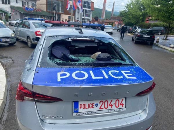 ​Kryetari i ri Zveçanit gjendet në objektin e komunës