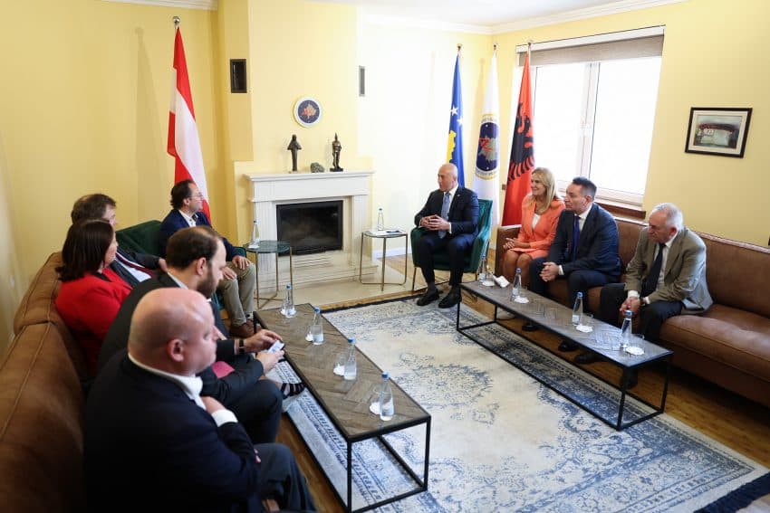 Haradinaj takon deputetët austriak: Austria ka luajtur rol të rëndësishëm në fazat më kryesore për Kosovën