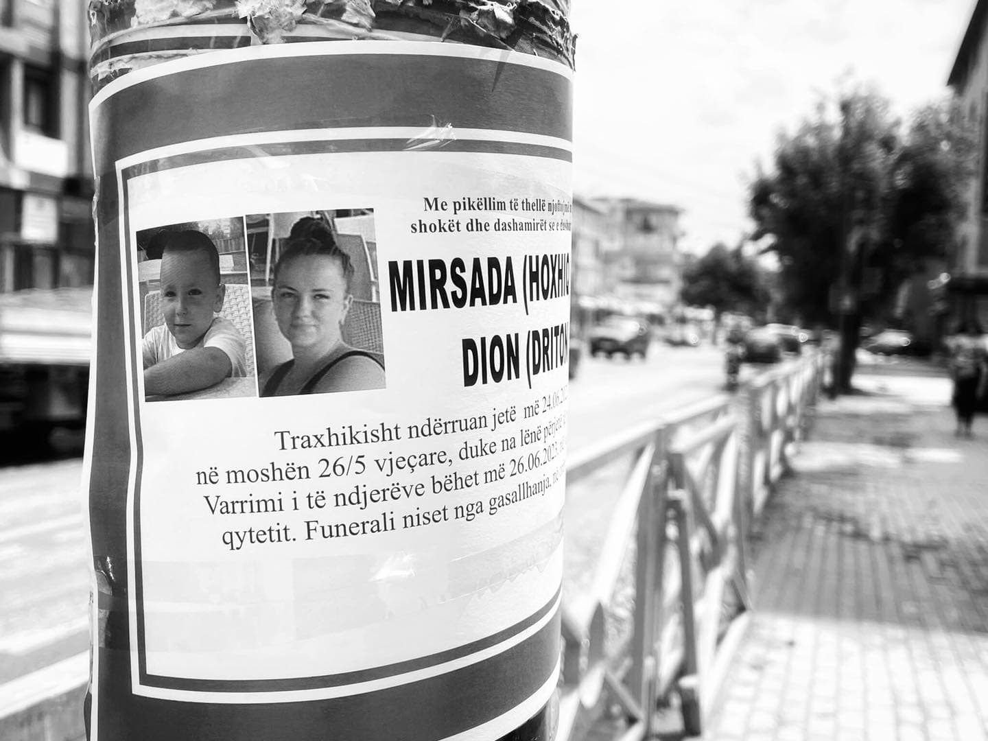 Sot varrosen nëna dhe djali që humbën jetën tragjikisht në Pejë