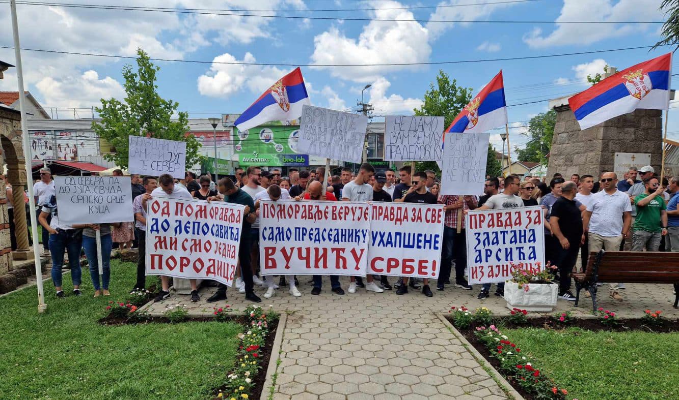 Protestë e qetë e serbëve në Graçanicë