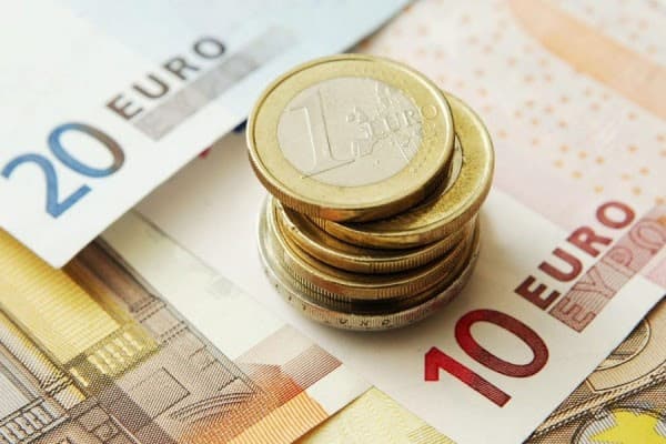 600 euro arrin paga mesatare në Maqedoninë e Veriut