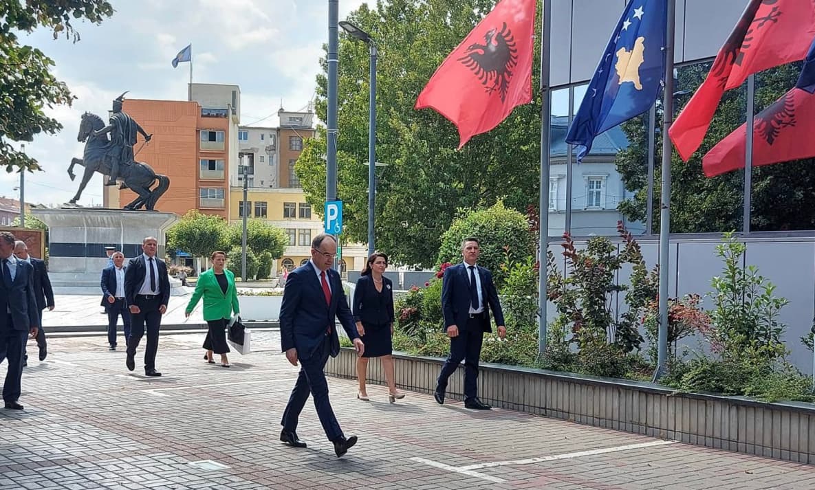 Begaj për kidnapimin e policëve: Akt i rëndë provokativ – ndërkombëtarët të ndërhyjnë