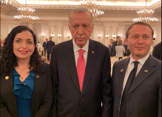 Osmani publikon pamjet nga ceremonia inauguruese e presidentit Erdoğan