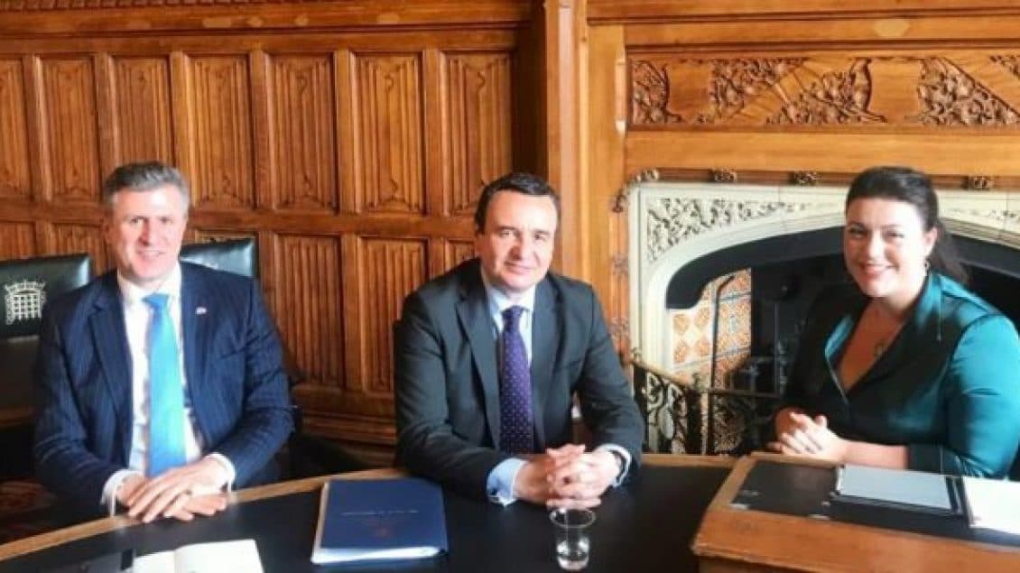 Deputetja britanike pas takimit me Kurtin: Kosova ia vlen të mbrohet