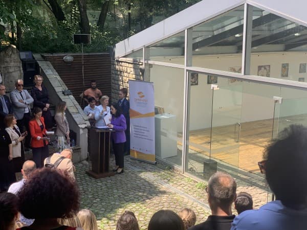 Hapet ekspozita e refugjatës ukrainase në Kosovë