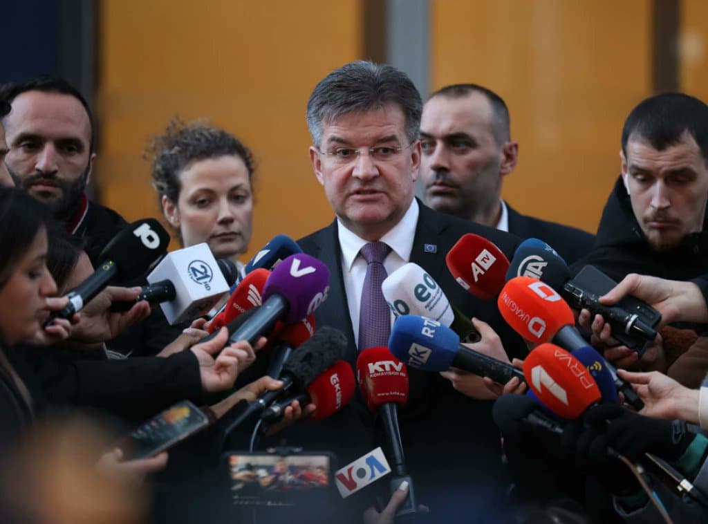 Lajçak: S’ka afat zyrtar se kur Prishtina dhe Beogradi duhet t’i përmbushin kërkesat e BE-së
