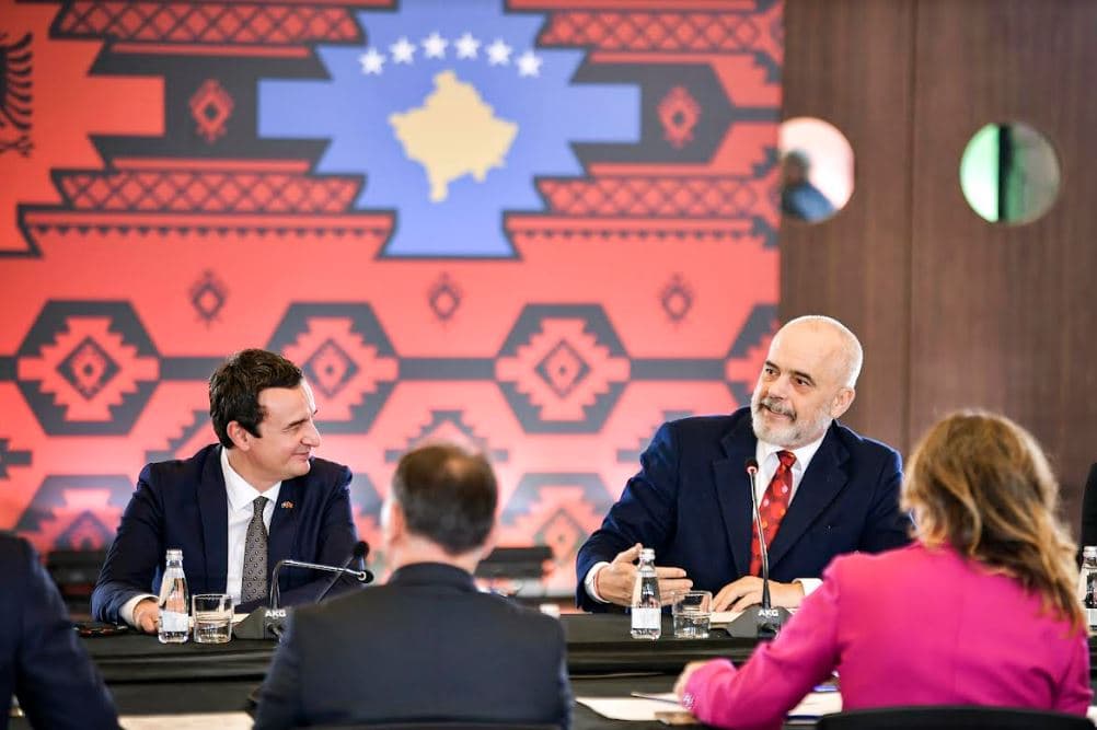Të mërkurën në Gjakovë mbahet mbledhja e dy qeverive Kosovë-Shqipëri