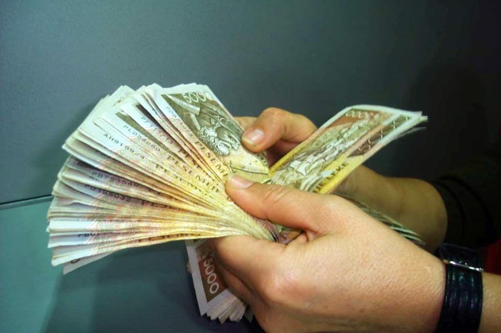 ​Forcohet leku, monedhat e huaja humbasin terren