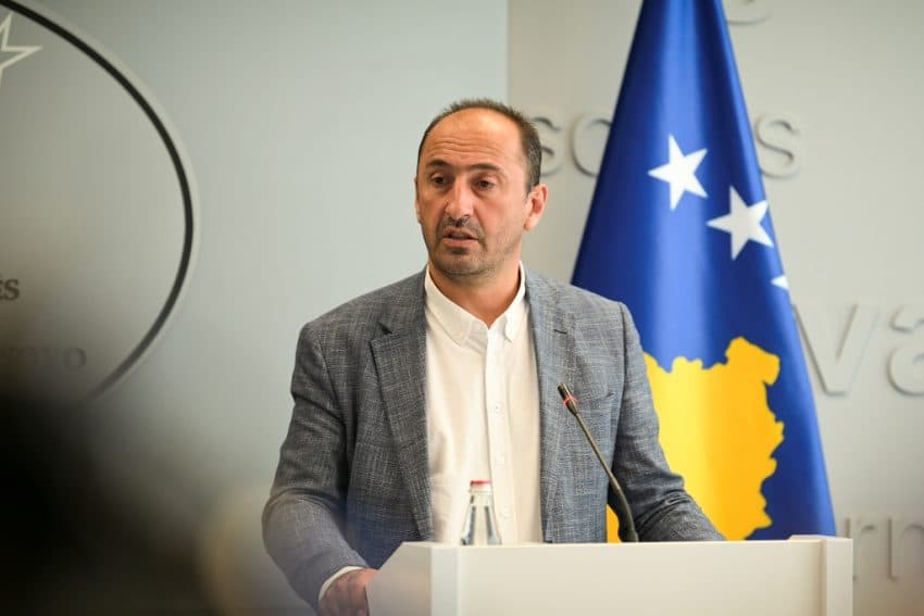 Aliu thotë se nga 350 mijë ndërtime pa leje janë legalizuar vetëm 15 mijë, kanë vlerë 1 miliard euro