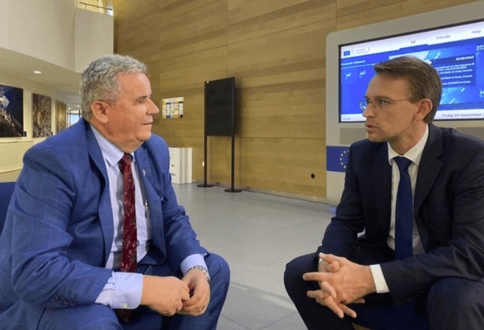 BE demanton mediat serbe dhe disa albanofone në Kosovë e Shqipëri të cilat përdoren termin “sanksione” nga BE për Kosovën