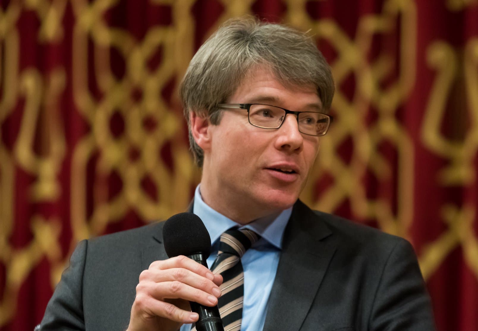 Schmidt: Kurti, kryeministri i parë që rrezikon konflikt me ShBA