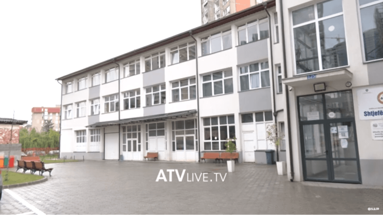 Për një muaj, mbi 50 nxënës largohen nga shkollat e Ferizajt për shkak të migrimit