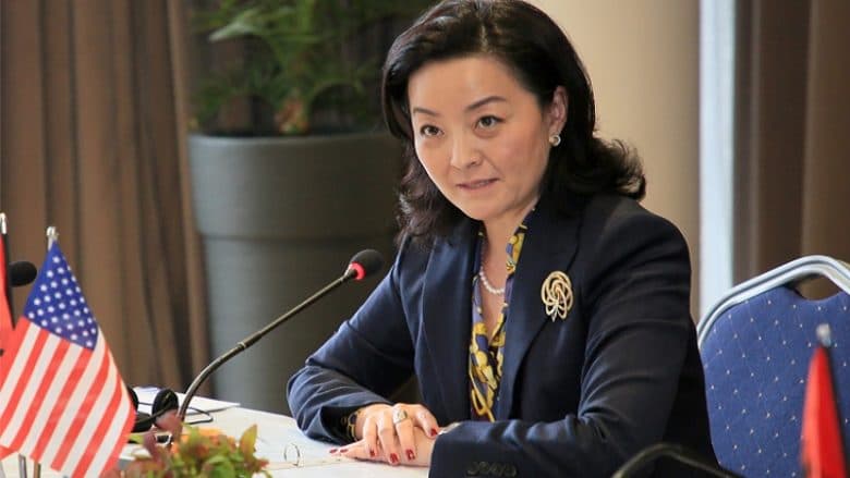 Yuri Kim-Kurtit: Lëreni egon anash, konsideroni këshillat e miqve të vërtetë