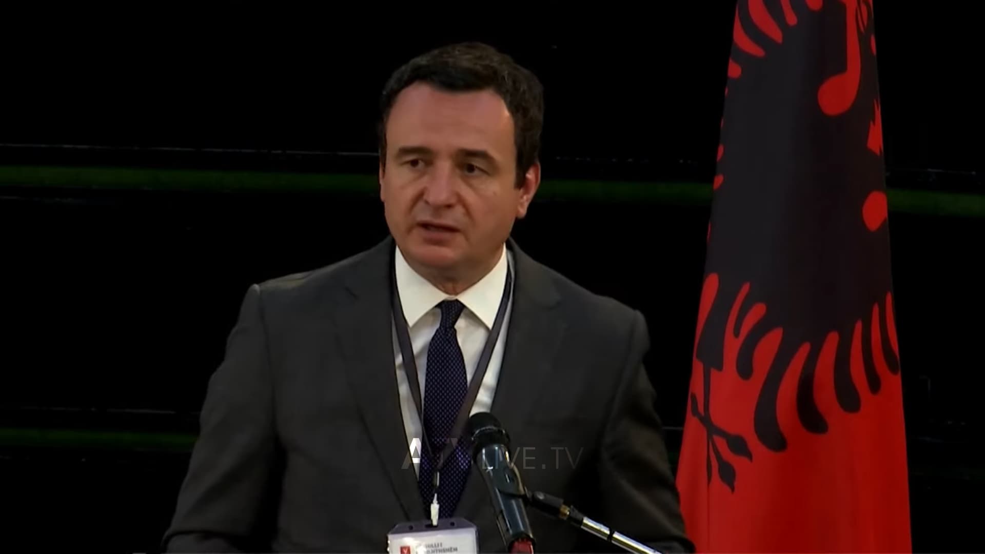 Kurti nuk ndryshon qëndrim për veriun, thotë se kryetarët e kanë vendin në komunë