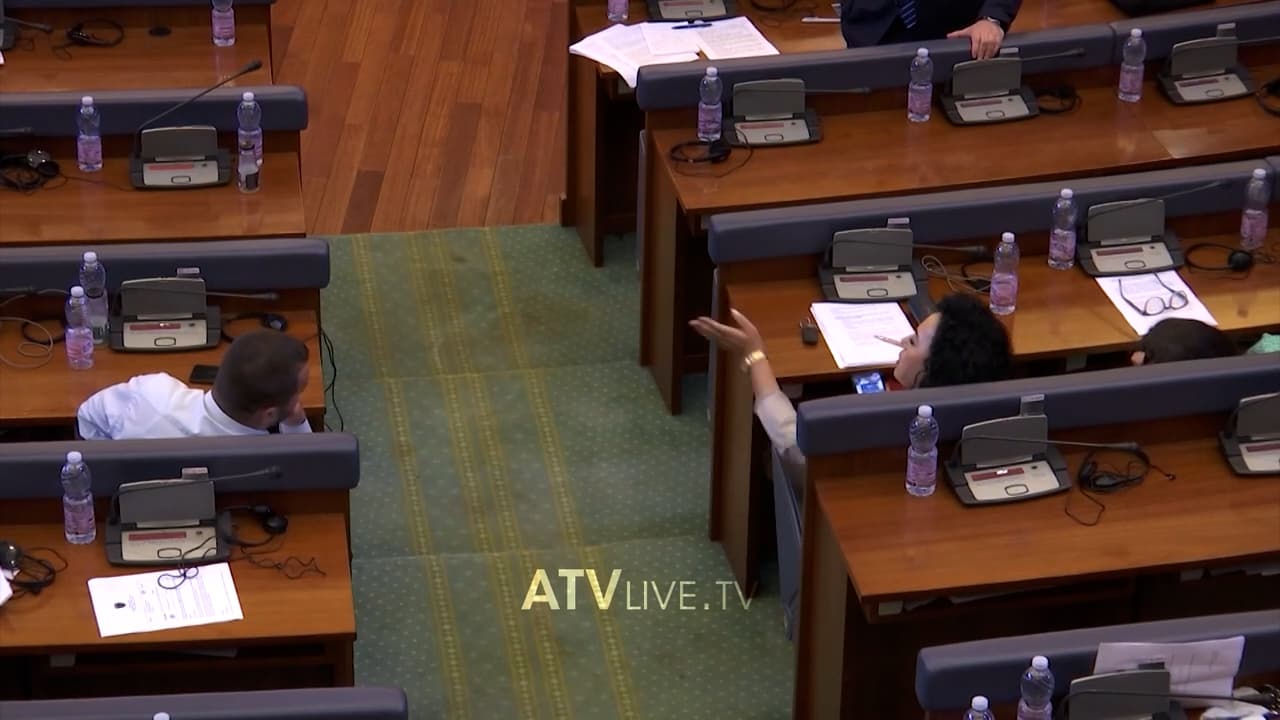 Përdori gjuhë raciste, kërkohet dorëheqja e deputetes se LDK-së