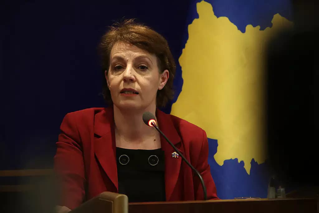 Qeveria vendos sanksione të reja për Rusinë, Gërvalla e quan përkushtimit të Kosovës për paqe në botë