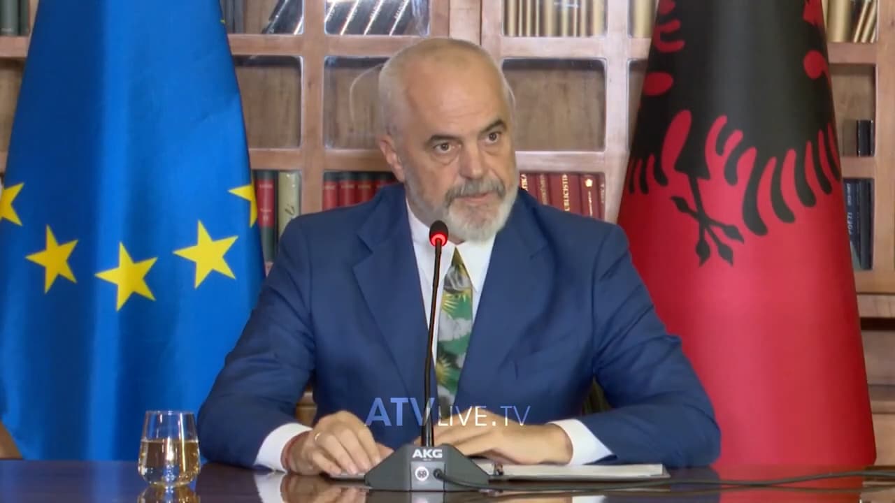 Edi Rama – Serbisë: Po i mbani peng policët, menjëherë lirojini!