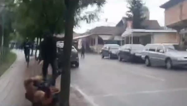 ​Sulmi në Leposaviq, i lënduar edhe kameramani i Tëvë1
