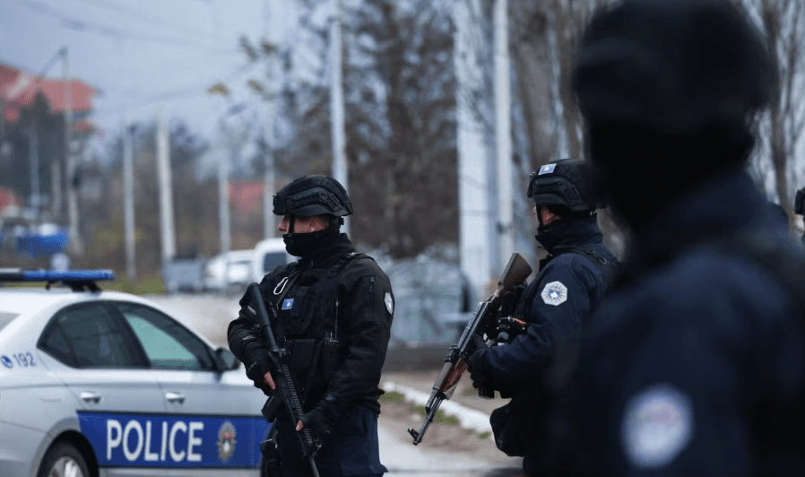 Policia jep detaje, dy shqiptarë në veri u sulmuan nga grupet kriminale të maskuara
