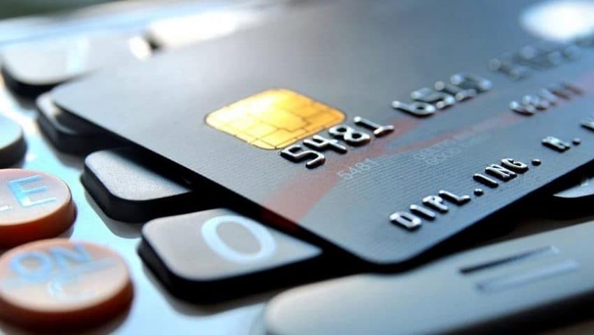 Bankat në Kosovë i shtrenjtojnë sërish kreditë