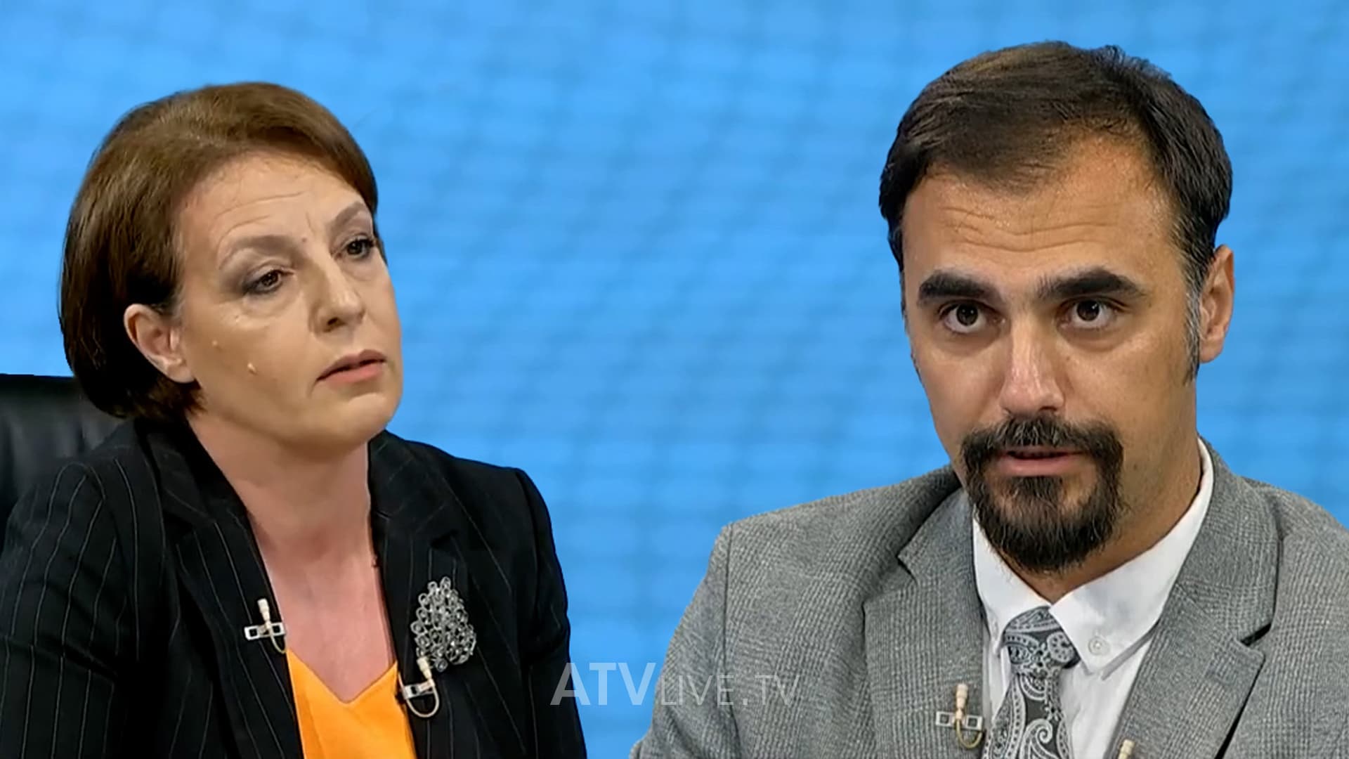 Pyetja e gazetarit që vuri në “siklet” Donika Gërvallën
