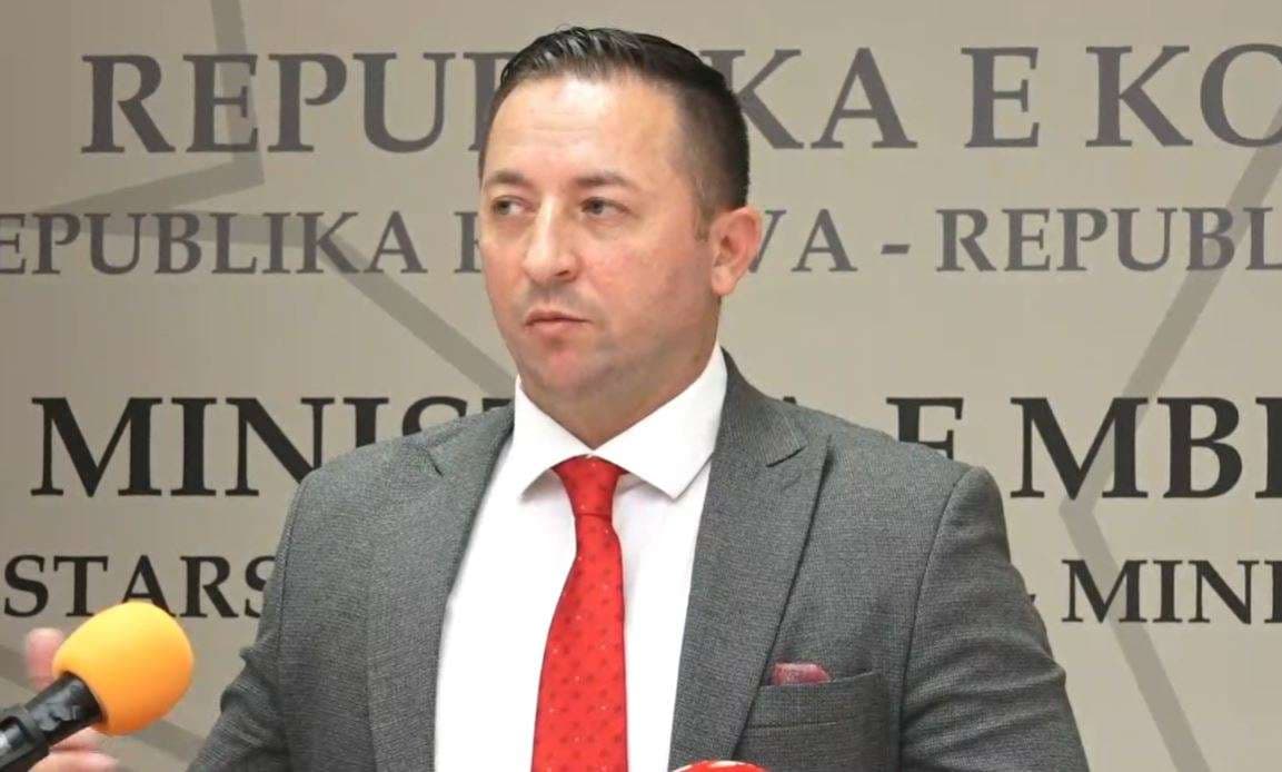 Vërshimet në Pejë, Mehaj: Jemi në dispozicion për të tejkaluar situatën