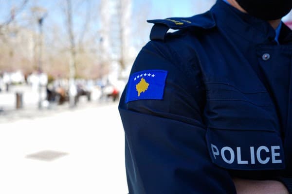 Policia jep detaje për sulmin ndaj dy personave në Mitrovicën e Veriut