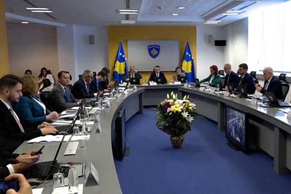 ​“Mbrojtja civile” dhe “Brigada e Veriut” shpallen organizata terroriste