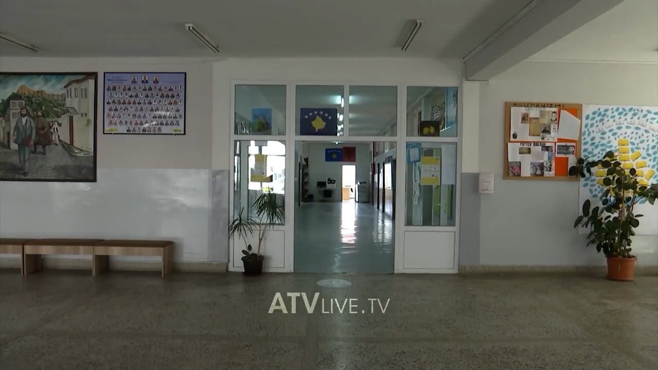 Për 14 vjet, rreth 135 mijë nxënës më pak në Kosovë