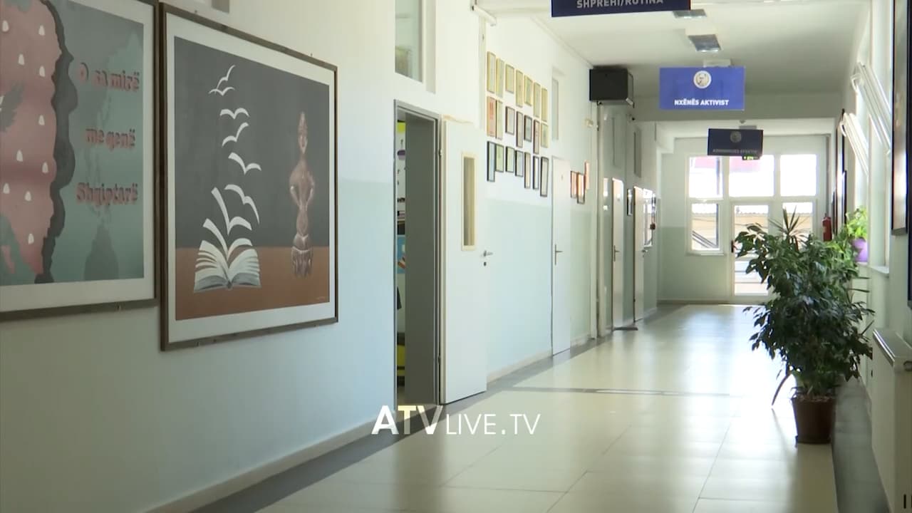 Në javën e fundit të mësimit, rritet numri i mungesave të nxënësve