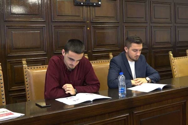 ​Studentët të pakënaqur me jetesën në konvikte dhe ushqyerjen në mensë