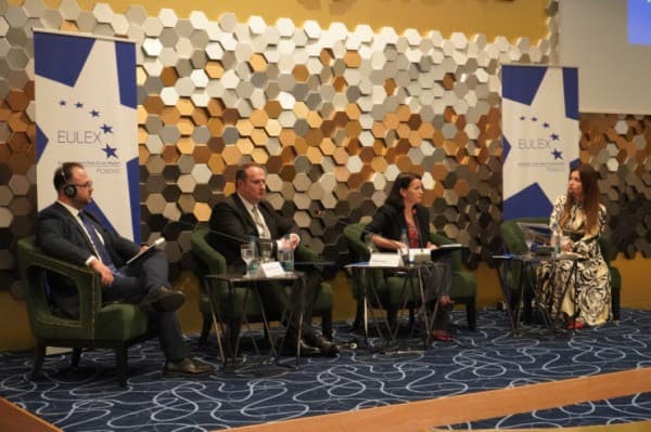 Zogaj: Do të fuqizojmë zyrat e informimit të institucioneve të gjykatave