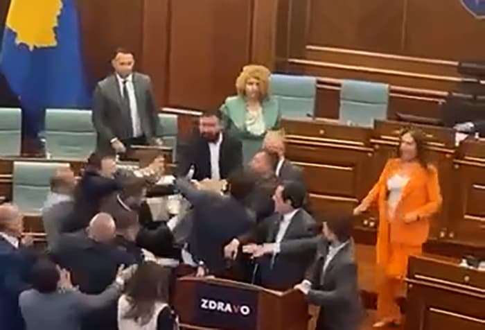 Rrahja në Kuvend, reagon PDK-ja