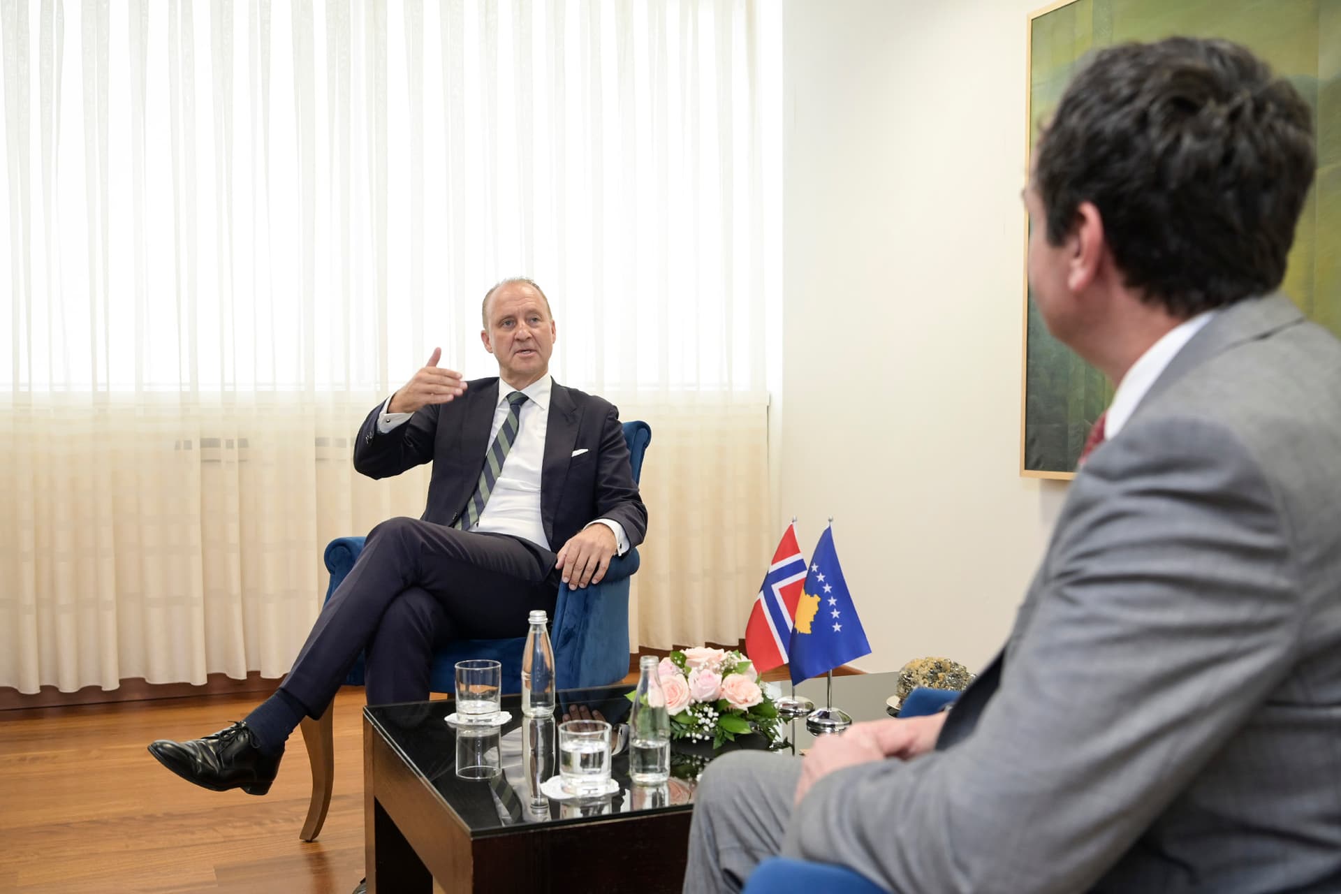 Kryeministri Kurti priti në takim lamtumirës ambasadorin norvegjez, Jens Erik Grøndahl