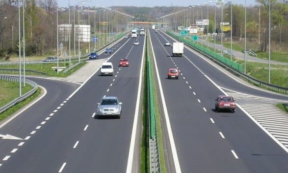 Rregullat në autostradat e Serbisë, mërgimtarët të kenë kujdes