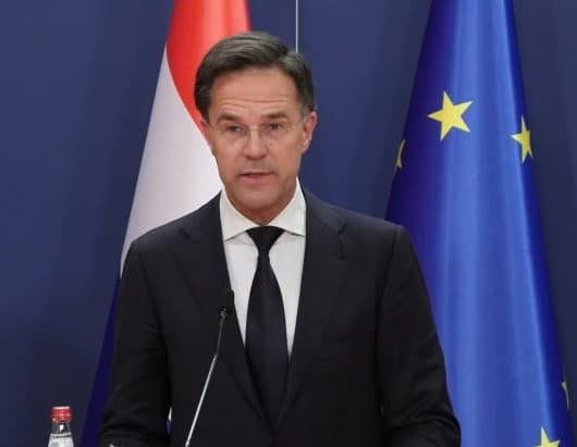 “Shqetësuese”, Rutte ia përmend Vuçiqit dhunën e serbëve ndaj KFOR-it dhe gazetarëve në Veri