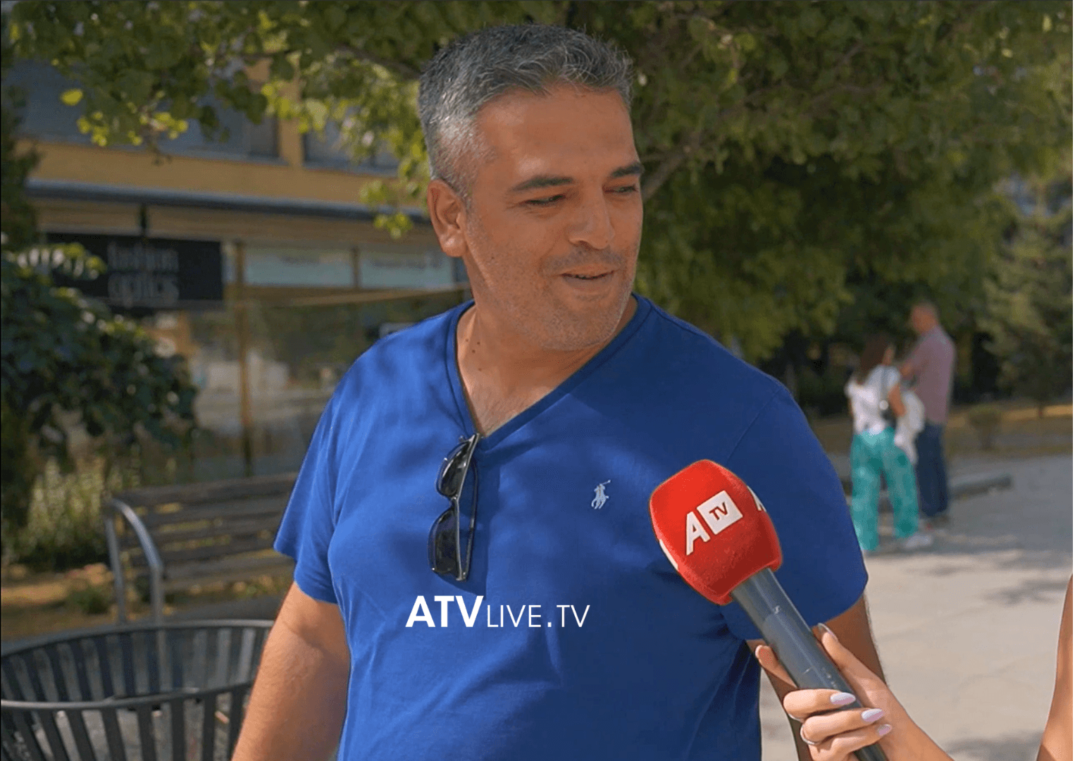 “Ne në Gostivar ju themi mangupa”, kështu përgjigjet një burrë kur pyetet për kuptimin e fjalës ”delidakuz”