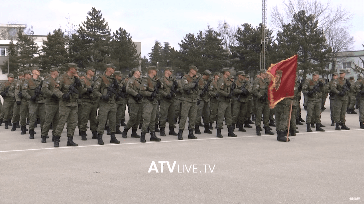 Rreth 300 pjesëtarë të FSK-së pritet ta padisin Ministrinë e Mbrojtjes, kjo është arsyeja