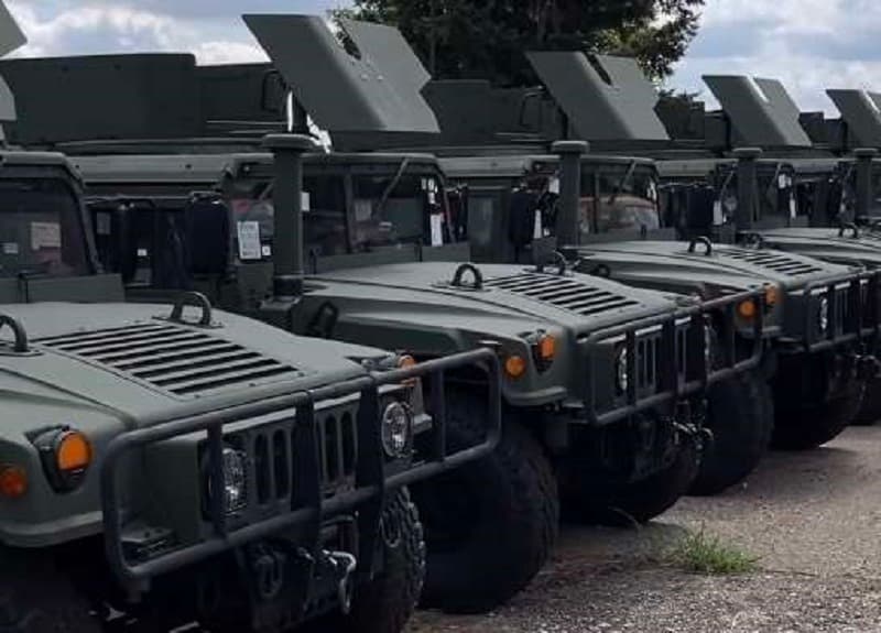 SHBA-ja ia dorëzon Serbisë 66 automjete të blinduara Humvee
