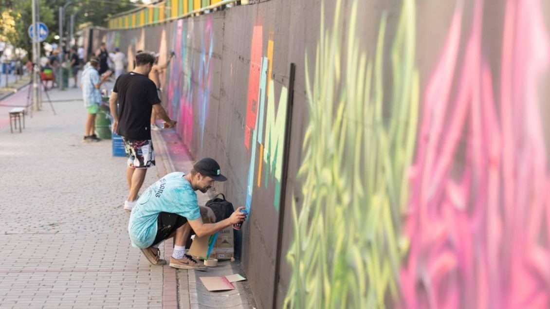 Grafitet që i japin ngjyrë Prishtinës