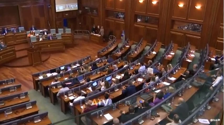 Ka shpërputhje në mes të Ligjit për Pagë Minimale dhe atij për Paga në sektorin Publik