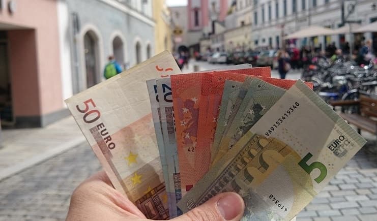 Si të kurseni para gjatë udhëtimeve në Evropë?