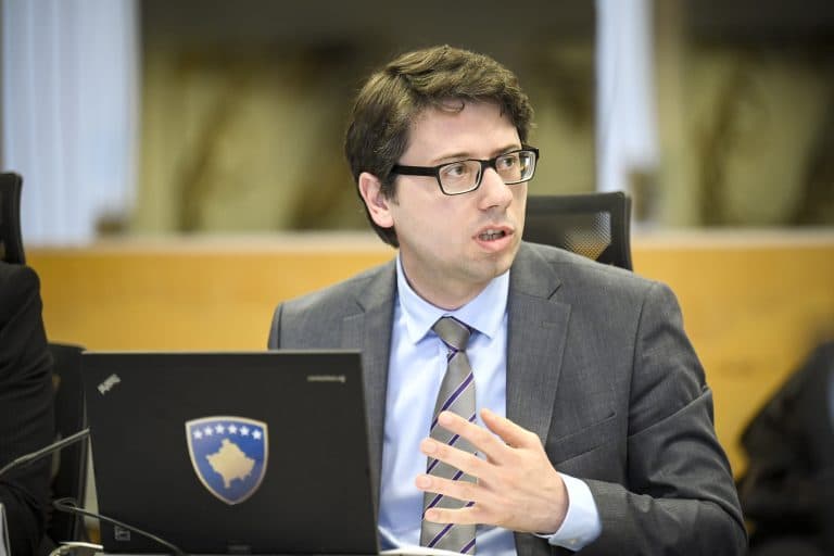 “Superpuna” suspendon 20 biznese, ministri Murati tregon arsyet
