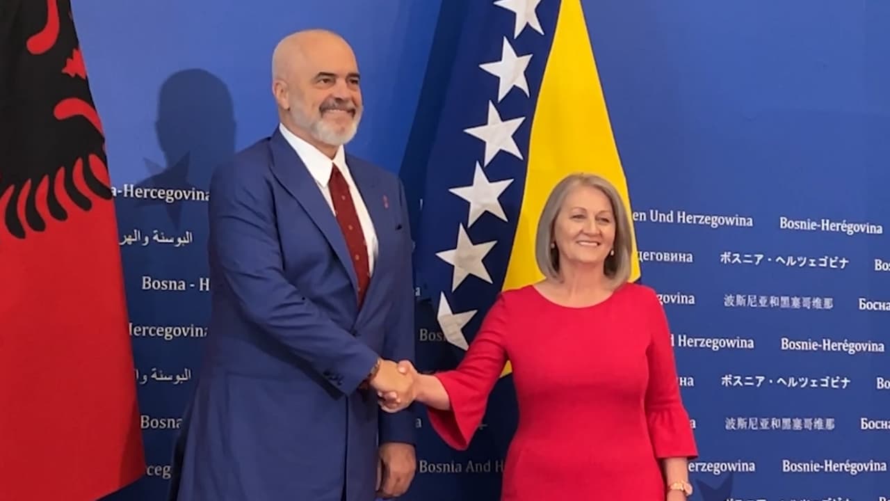 Rama mbërrin në Sarajevë, takohet me Kryetaren e Këshillit të Ministrave të Bosnje dhe Hercegovinës