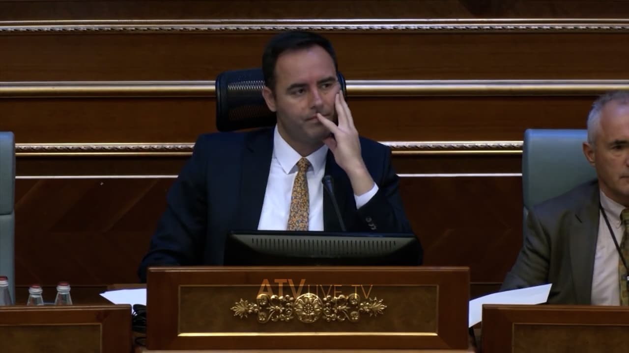 Konjufca: Kryeministri dhe ministrat e kanë obligim t’iu përgjigjen deputetëve