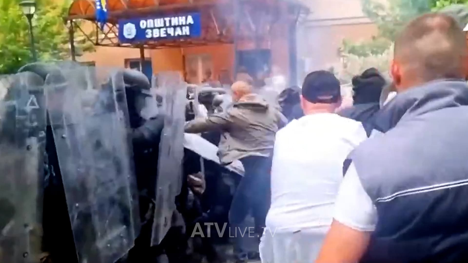 “Kurti u tërhoq me vonesë, demi është bërë tashmë”
